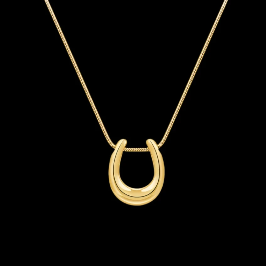 18k-Gold-Plated-U-Shape-Snake-Chain-Pendant-Necklace